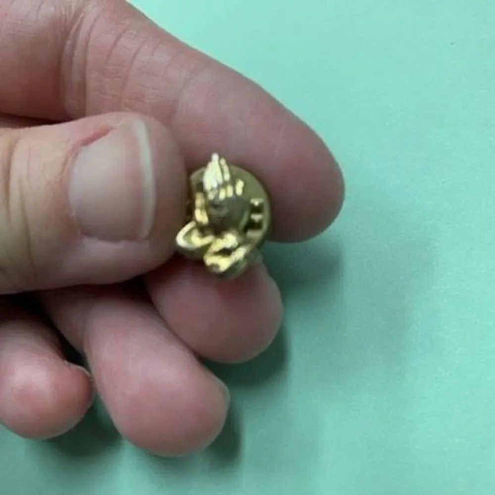 Praying Hands Gold Tone Christian Pin
